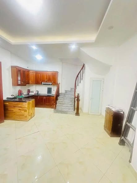 MAI ĐỘNG _ HOÀNG MAI _ Diện Tích 33m x 5 Tầng. MT 5,5m _ 6,8 Tỷ _ SỔ ĐỎ NỞ HẬU