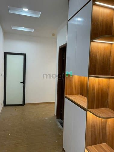 Bán căn hộ 82m2 chính chủ tại Trung Kính, 2 ngủ, giá 6 tỷ