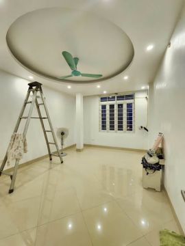 Cho thuê nhà Cầu Giấy - Dịch Vọng. 30m2 * 4 Tầng - 3 ngủ, 2 vệ sinh - View thoáng, ngõ nông