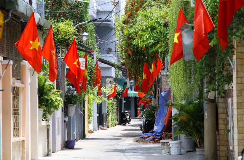 BẠCH MAI Hai Bà Trưng - 9 đồng 35m - 5 Tầng Ô tô đỗ cửa