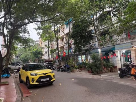 Bỏ 22 tỷ sở hữu nhà phân lô vỉa hè 62m² ngõ ô tô tránh đẹp nhất Trương Định – Hai Bà Trưng!