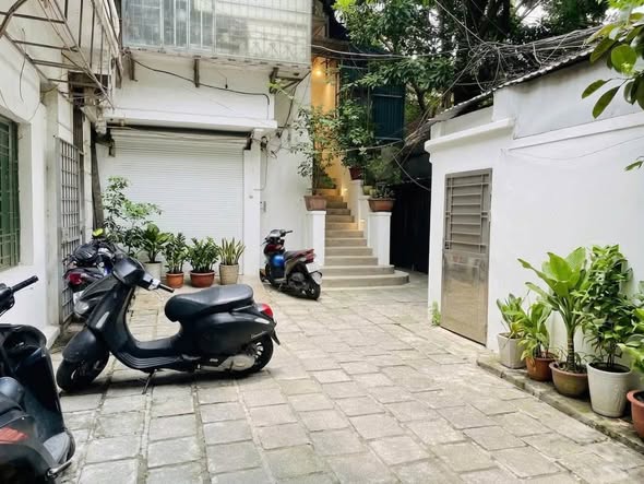 Nguyễn Huy Tự - Lò Đúc - Cầu Trần Hưng Đạo - ở hoặc làm Homestay đều đẹp.