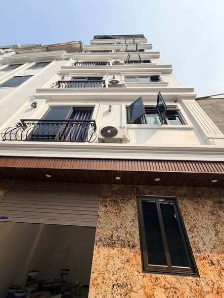 Hàng Xóm Royall City Phố Quan Nhân - Nhà Mới Về ở Luôn - 40m2 x 6 Tầng - Giá 11 Tỷ Thương Lượng