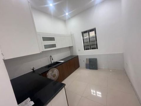 NHÀ DÂN XÂY CHỢ THẠCH BÀN