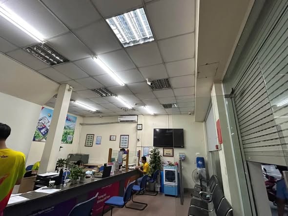 CHO THUÊ NHÀ MẶT PHỐ TRẦN THÁI TÔNG – MẶT TIỀN KHỦNG 11M – VỊ TRÍ KINH DOANH ĐẮC ĐỊA!