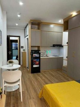 CCMN phố Trung Liệt 6 tầng thang máy , doanh thu 60 triệu/tháng