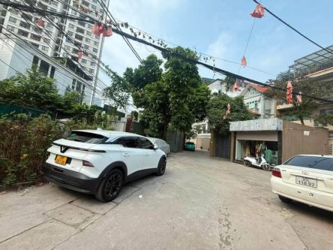 39,8Tỷ. 220m Đất Gần Ngoại Giao Đoàn - Ô Tô, Giá Đầu Tư Chia Lô Hay Xây Dòng Tiền Lợi Nhuận Cao
