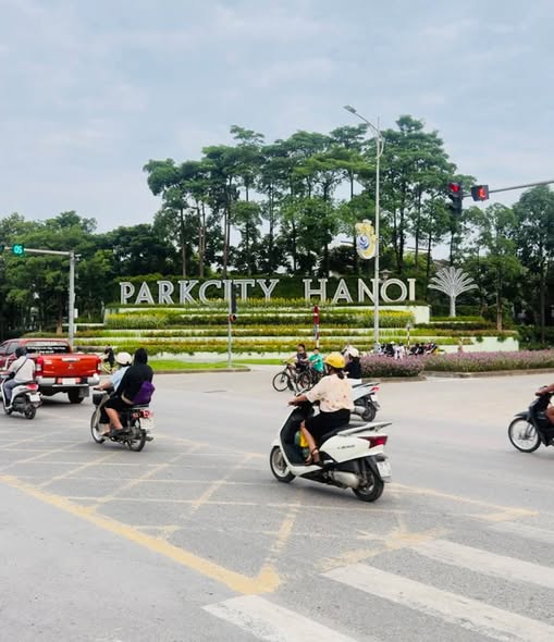 Nhà dân xây mặt phố,Tổng GIẢM 5 tỷ