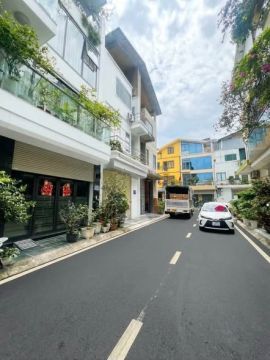 KHU LIỀN KỀ HOÀNG MAI - GẦN 80M² - Chỉ 21 TỶ - VỈA HÈ - THANG MÁY