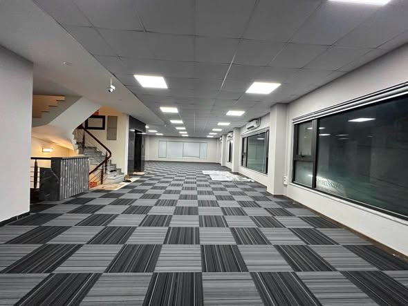 Cho thuê sàn văn phòng Nguyễn Cơ Thạch – 140m² – 30 triệu/tháng