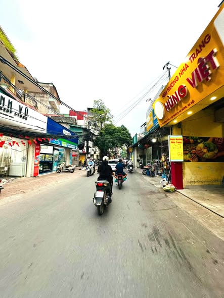 MẶT PHỐ 19/5 VĂN QUÁN – VỈA HÈ ĐÁ BÓNG – KINH DOANH ĐỈNH – CHỈ 14,5 TỶ- 41m x4T