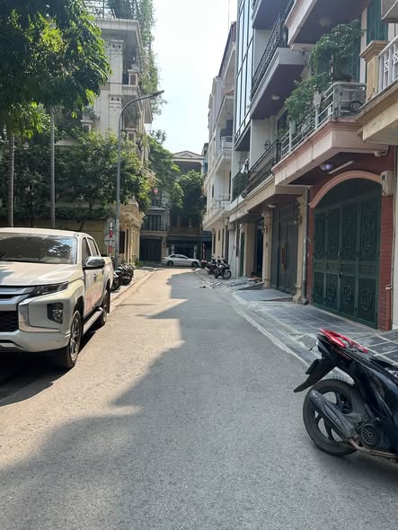 Phân lô liền kề vỉa hè oto tránh khu đô thị ĐỊNH CÔNG - TRẦN NGUYÊN ĐÁN - HOÀNG MAI .