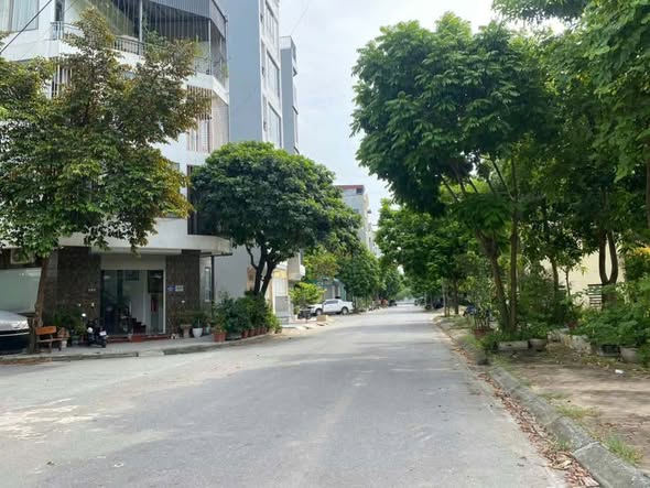 11 TỶ SỞ HỮU LÔ ĐẤT ĐẸP DƯƠNG NỘI – GẦN AEON MALL, SÁT CÔNG VIÊN