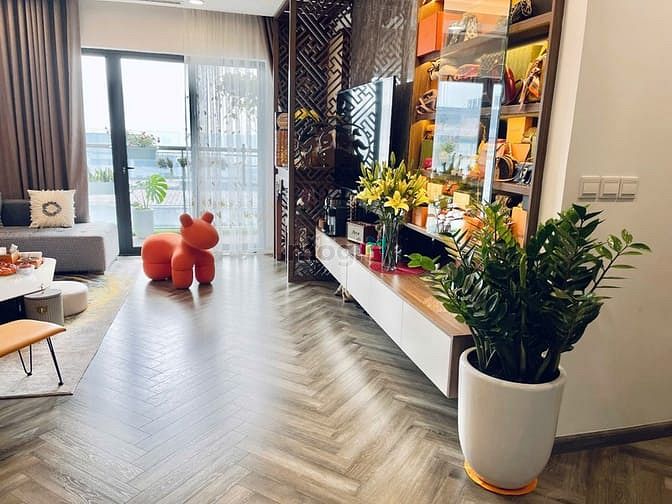 Chính Chủ Bán CH Golden Park DT 98m 3PN Full NT SĐCC 10 tỷ hướng ĐN