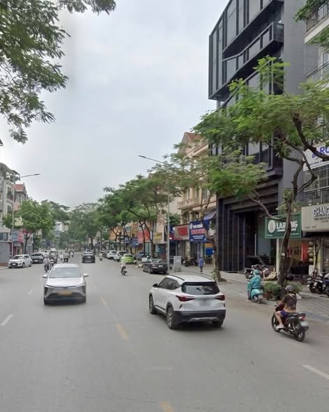 Nhà mới Xuân La - Lạc Long Quân - Tây Hồ. 79m2, ngõ thông, ô tô vào nhà - Hơn 30 tỷ Nhà mặt ngõ t...