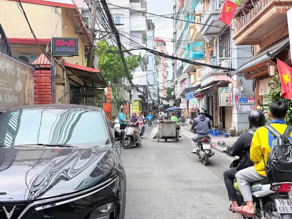 MINH KHAI - NHÀ XÂY MỚI 5 TẦNG - KO QUY HOẠCH - 41M2 HƠN 5 TỶ