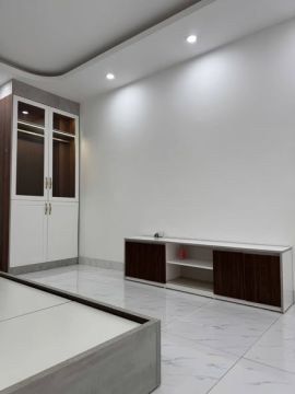 CHO THUÊ NHÀ 5 TẦNG – ĐẦU PHỐ ĐẠI THÀNH