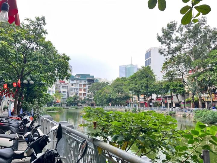 Nhà Trung Kính - Trần Duy Hưng Cầu Giấy