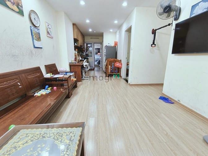 Bán căn hộ thang long yen hoa 70m2 gàn trường Cầu giấy 2pn 2vs