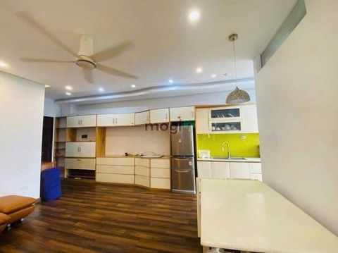 Nhà e bán nhanh căn hộ 3pn C7 Giảng Võ - Ba đình giá hơn 10tỷ