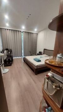 Bán nhà phân lô Kdt Định Công