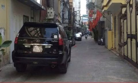 Nhà gần Ngoại Giao Đoàn, ô tô vào nhà, 20m ra đường ô tô tránh – hơn 11 tỷ