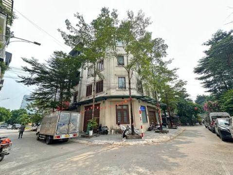 Giảm sốc 5 tỷ  CẦN BÁN GẤP HỒ TÙNG MẬU -   SIÊU PHẨM LÔ GÓC 3 MẶT ĐƯỜNG – TRÀN NGẬP ÁNH SÁNG TỰ N...