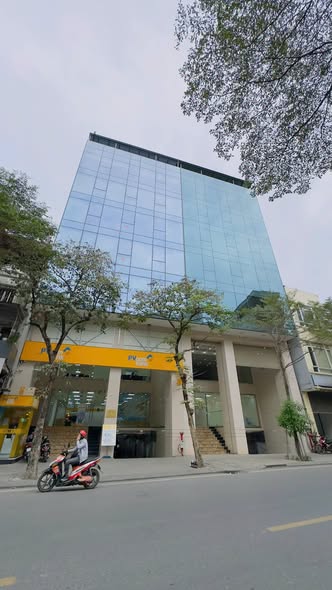 SIÊU PHẨM TÒA NHÀ VIP MẶT PHỐ KHÂM THIÊN – ĐỐNG ĐA!