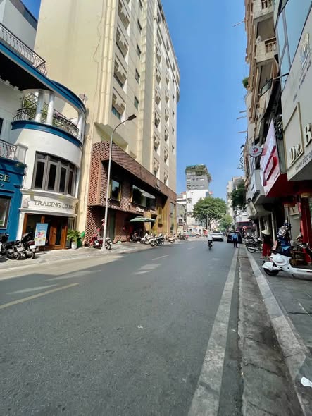 74 TỶ – ĐẤT VÀNG MẶT PHỐ BA ĐÌNH – VỈA HÈ RỘNG – TẦM NHÌN KHÁCH SẠN, TÒA VĂN PHÒNG