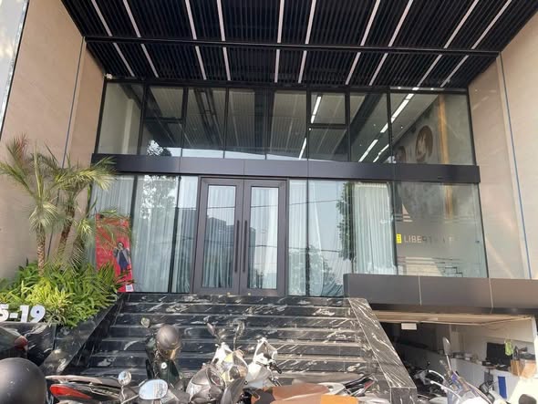 CHO THUÊ VĂN PHÒNG 230M² MẶT PHỐ VIEW HỒ THANH XUÂN