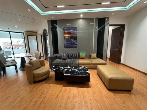 Bán căn hộ 3ngủ phố Hoàng Đạo Thuý nhà mới đẹp hiện đại