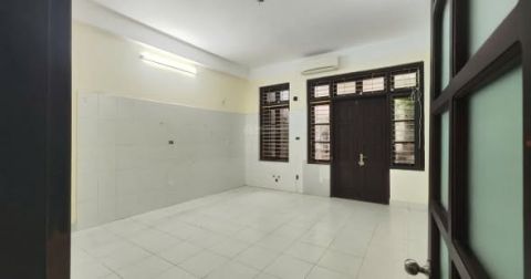 Cho thuê nhà ở Mễ Trì, Đồng Me gần Phạm Hùng, Golden Place,...