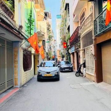 PHỐ TÔ VĨNH DIỆN - THANH XUÂN HÀ NỘI- NHÀ 5 TẦNG THANG MÁY THIẾT KẾ HIỆN ĐẠI