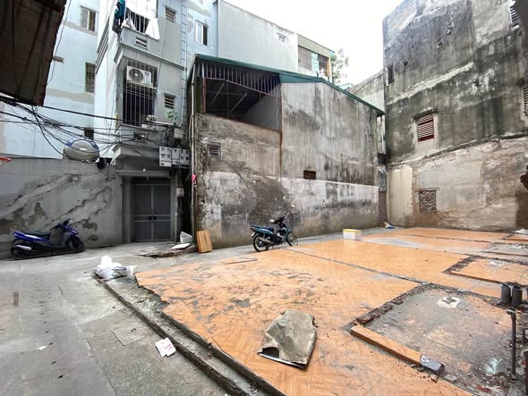 Tôi cần bán mảnh đất ở Triều Khúc giao Tương Gia Bảo cạnh khu biệt thự liền kề 168 Nguyễn Xiển, T...