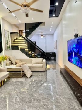 HOÀNG VĂN THÁI & Lê Trọng Tấn Ô tô đỗ cửa ,Xây mới dt 42m 5 tầng hơn 12 tỷ