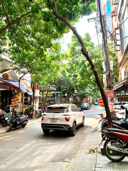 VĂN QUÁN – NHÀ 6 TẦNG, 11 PHÒNG