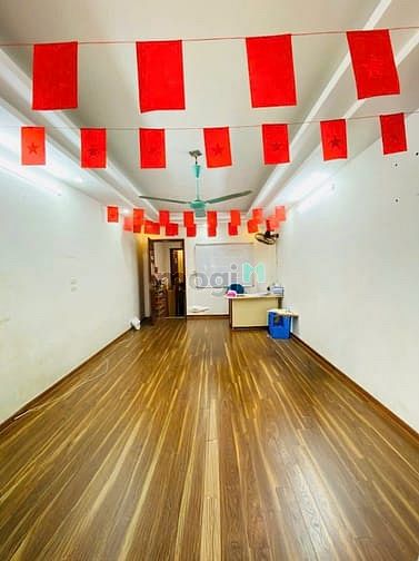 Nhà Cầu Giấy – 50m-MT 3.6m– Ô tô đỗ cửa – Thang máy xịn – Kiến trúc