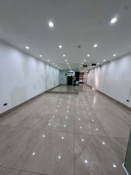 Cho thuê MBKD tầng lửng( tầng2) vào được luôn