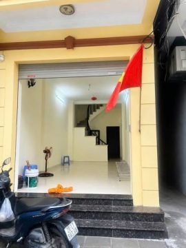 Cho thuê nhà tại ngõ 81 Trần Cung, Cầu Giấy