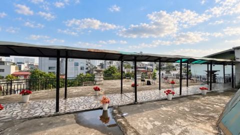Mặt bằng sân thượng 120m² Lạc Long Quân, Tây Hồ -  7TR/THÁNG