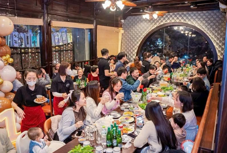 HÀNG HIẾM MẶT PHỐ VĂN CAO – BA ĐÌNH