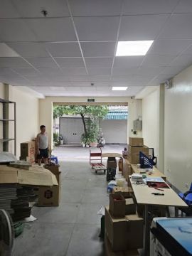 Toà nhà Văn Phòng Nguyễn Xiển Thanh Xuân có Thang máy