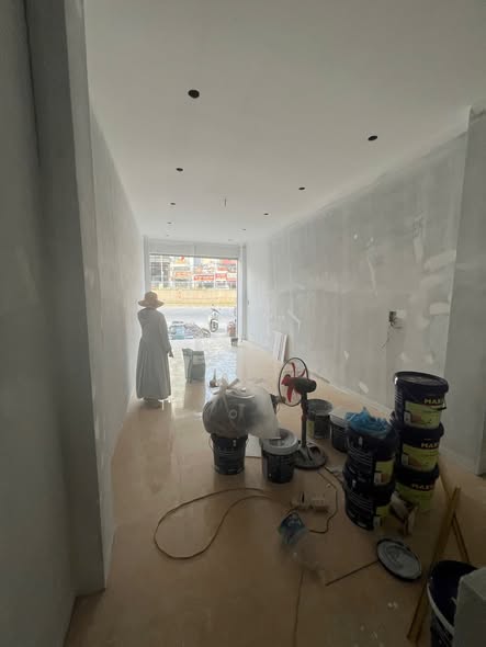 Chính chủ cho thuê cửa hàng kinh doanh vị trí siêu đẹp mặt phố mới 651 La Thành, Giảng Võ, Hà Nội
