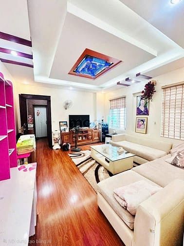 Biệt Phủ Cầu Giấy-Ô tô Tránh-Kinh Doanh Khủng - Thang Máy- Dòng tiền l