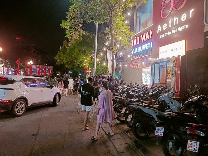 Bán mặt phố Trần Đại Nghĩa- Ngay ngã tư- Kinh doanh sầm uất- 352m-81tỷ