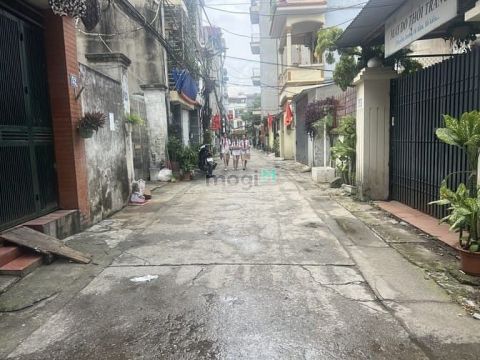 Ngô Gia Tự Long Biên – Ô TÔ – 107 M2 – C4 – MT 5.3 M – Giá 17.8 Tỷ.
