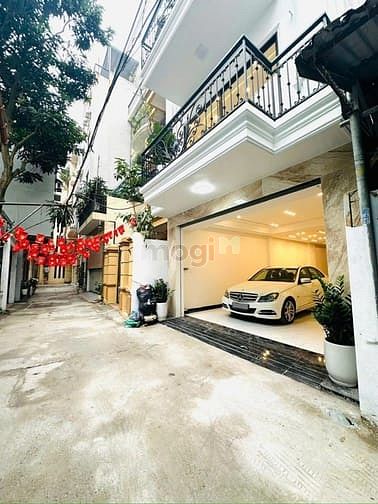 Phố Ngọc Lâm – Long Biên – Ô TÔ – 81 M2 – 6 Tầng – MT 4.8 M – Giá 19.3