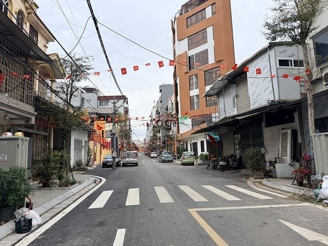 An Dương Vương – Tây Hồ - Ô Tô – 245 M2 – Đất – MT 9 M – Giá 48.8 Tỷ.