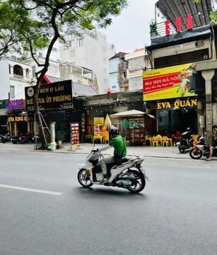 Siêu phẩm | Mặt phố Hoàng Cầu | 60m2 | MT 4.3m | Chỉ 34.9 tỷ