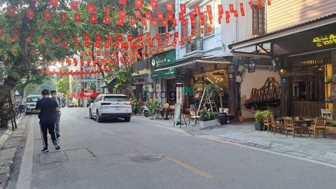 Bán mặt phố Hàng Phèn | Hàng đẹp phố cổ | 52m2 | MT 4.2m | Giá 60 tỷ